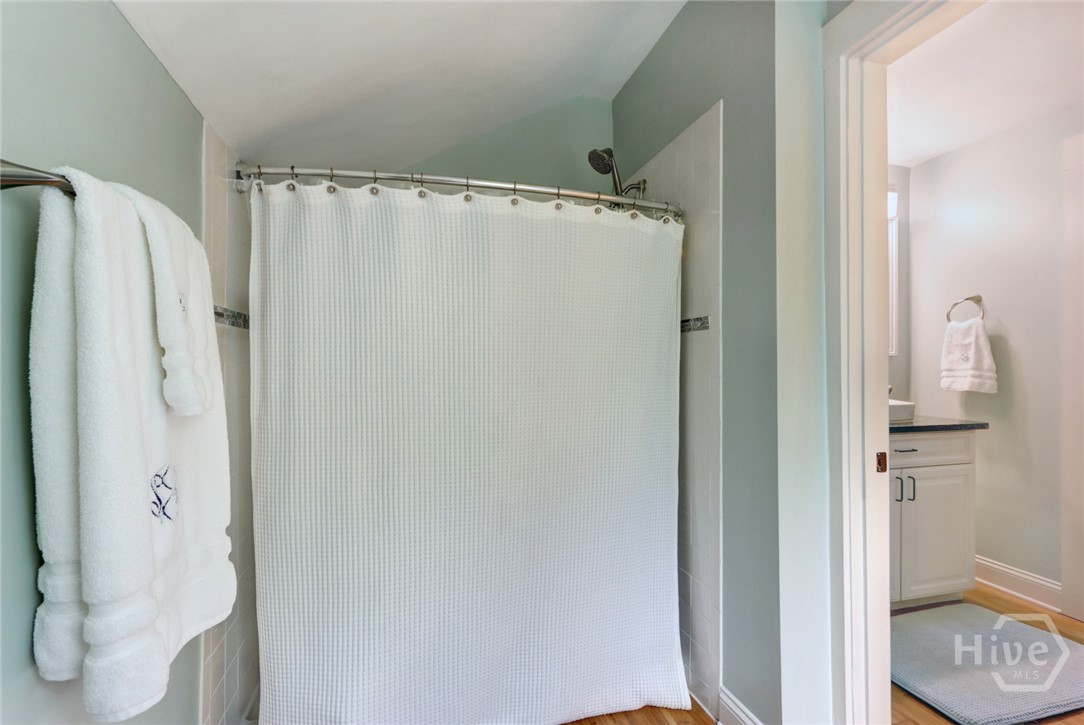 423 E 57th Street Property Photo 22