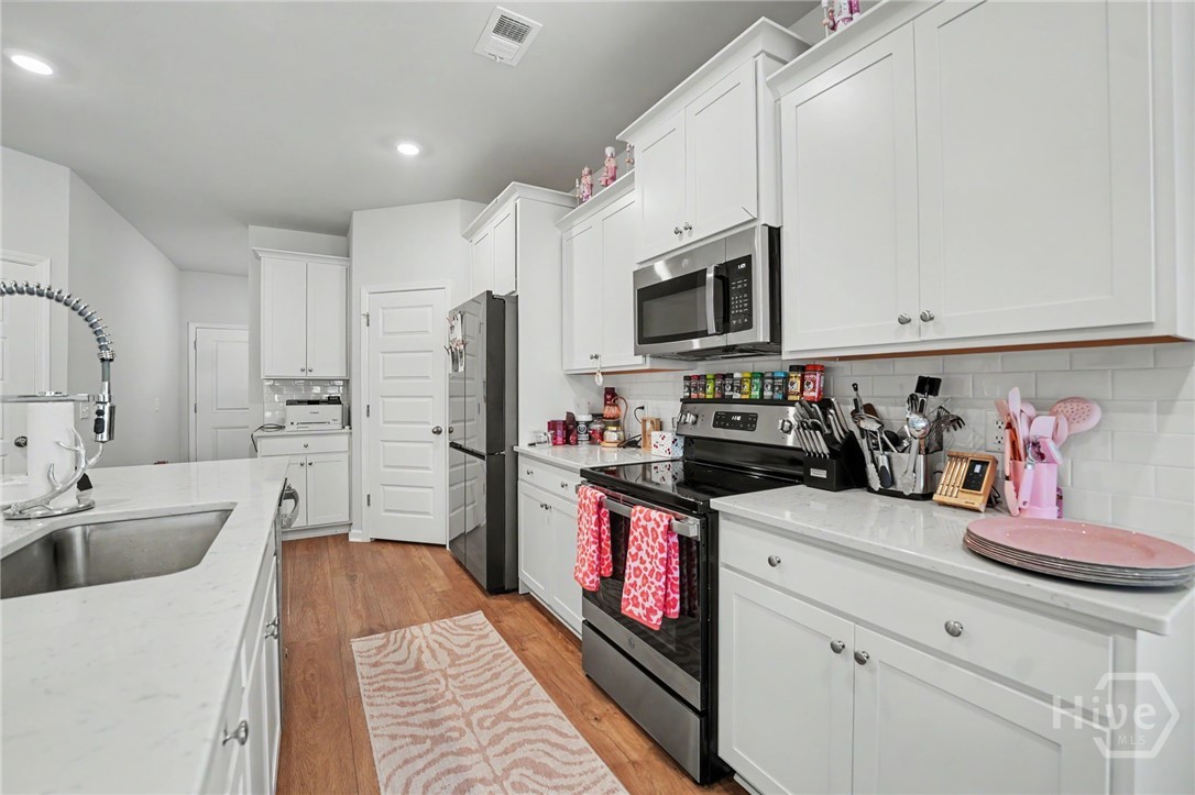 136 Holloway Hill Property Photo 7