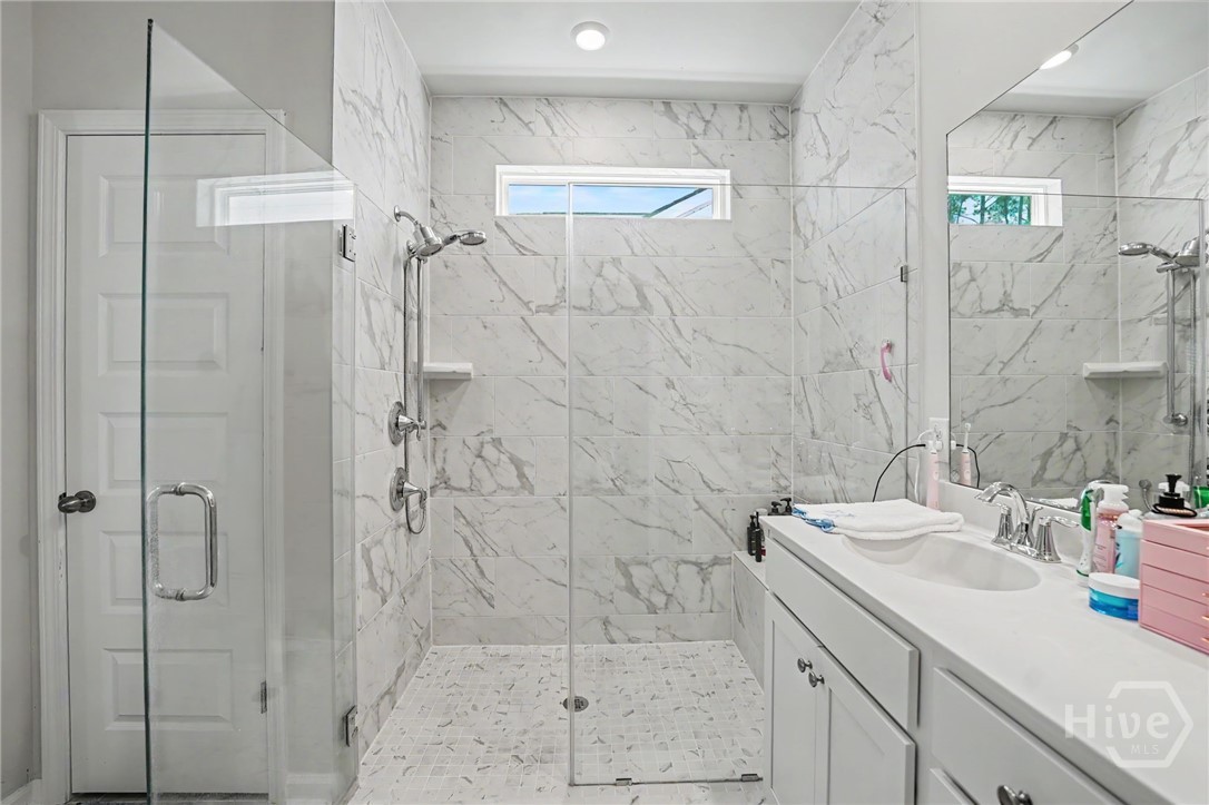 136 Holloway Hill Property Photo 17