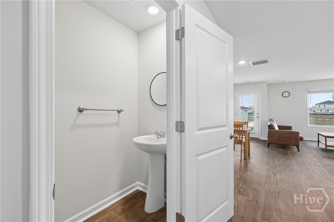 172 Coneflower Road Property Photo 6