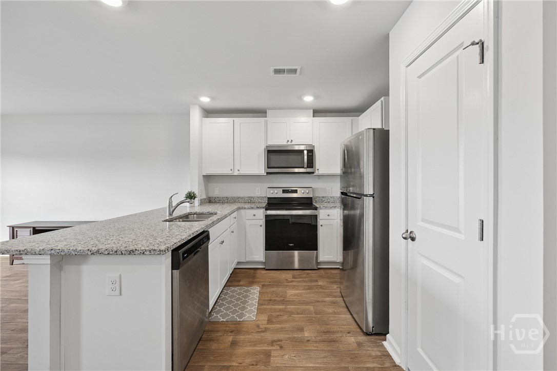 172 Coneflower Road Property Photo 8