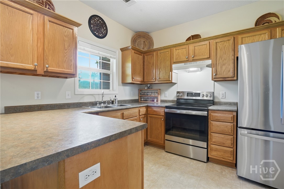 402 Wrigley Field Drive Property Photo 7