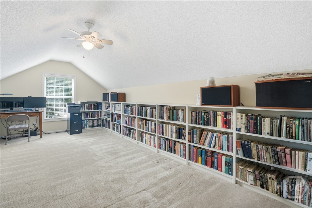 402 Wrigley Field Drive Property Photo 16