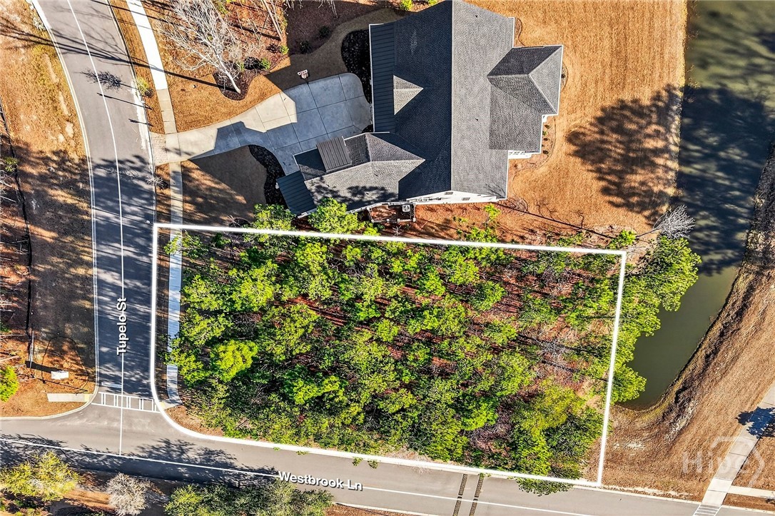 152 Tupelo Street Property Photo 1