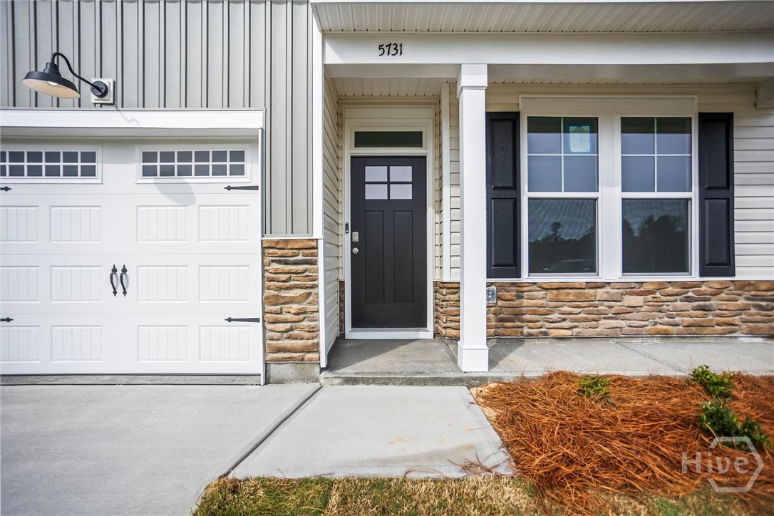 5731 Moncrief Circle Property Photo 3
