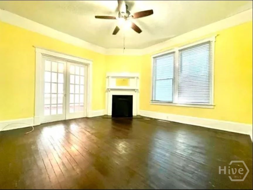 637 E 39th Street Property Photo 5
