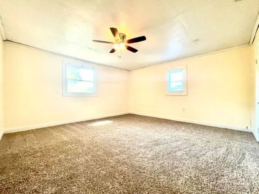 637 E 39th Street Property Photo 15
