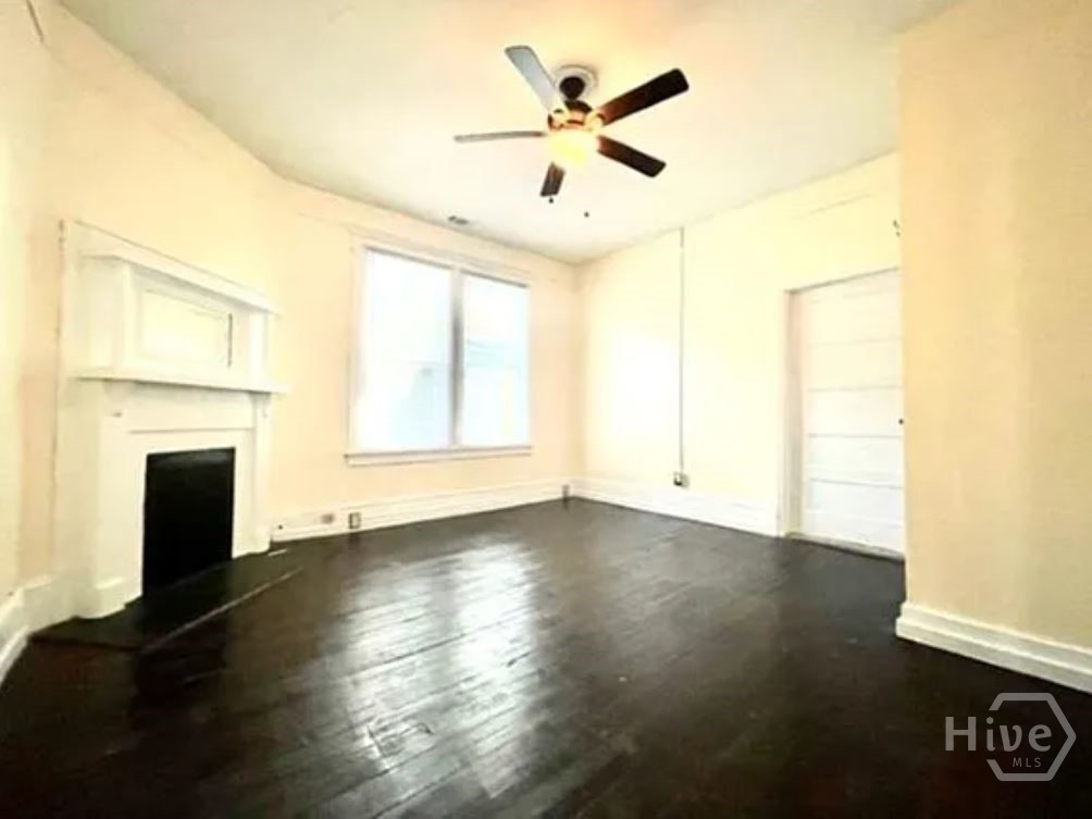 637 E 39th Street Property Photo 21