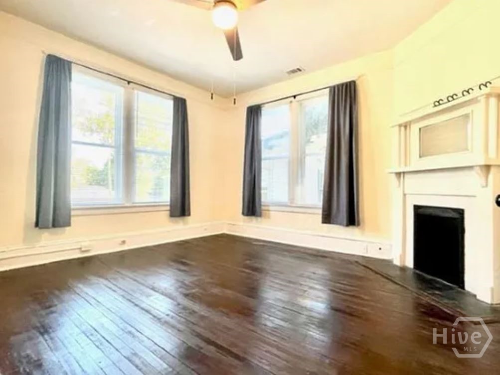 637 E 39th Street Property Photo 23