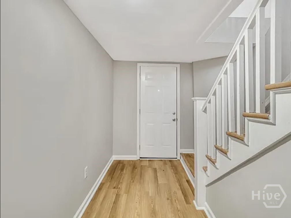 916 E 35th Street Property Photo 3