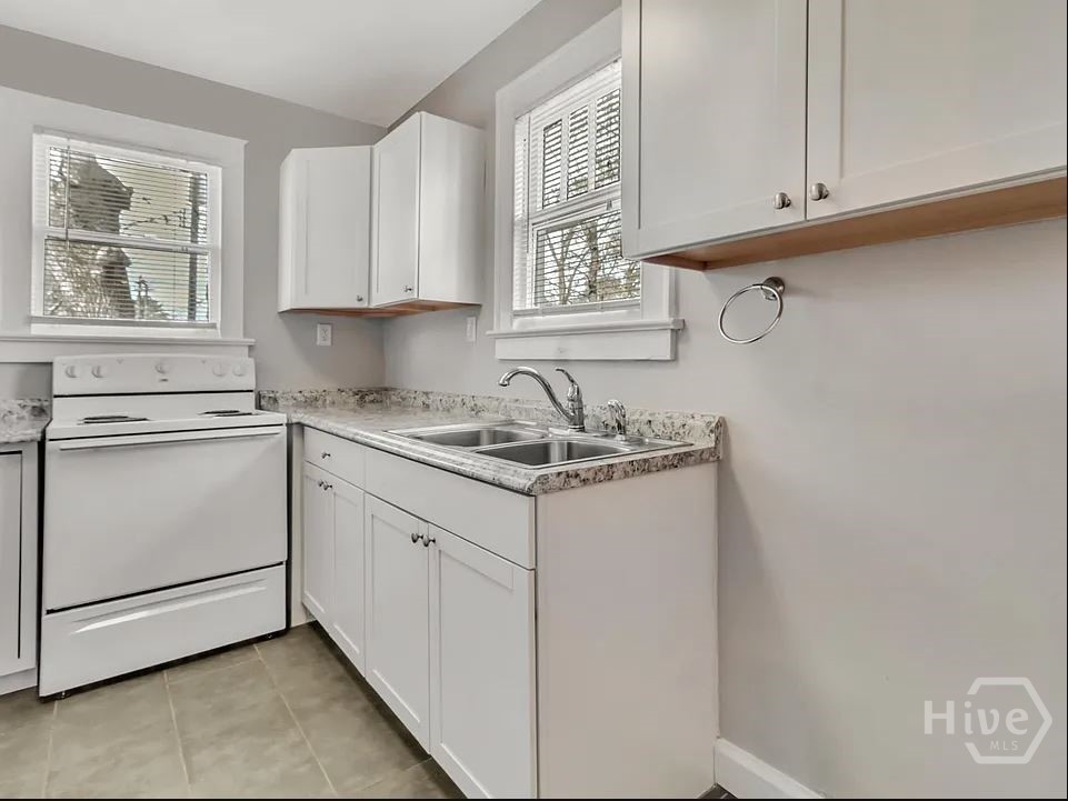 916 E 35th Street Property Photo 14