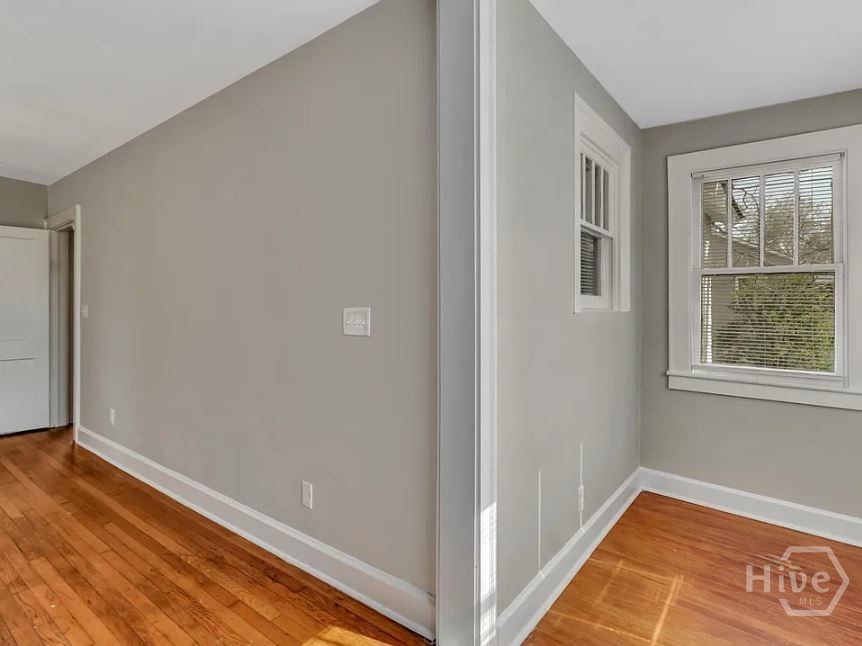 916 E 35th Street Property Photo 17
