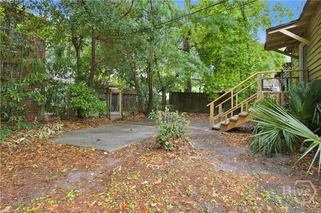 643 W 41st Street Property Photo 10