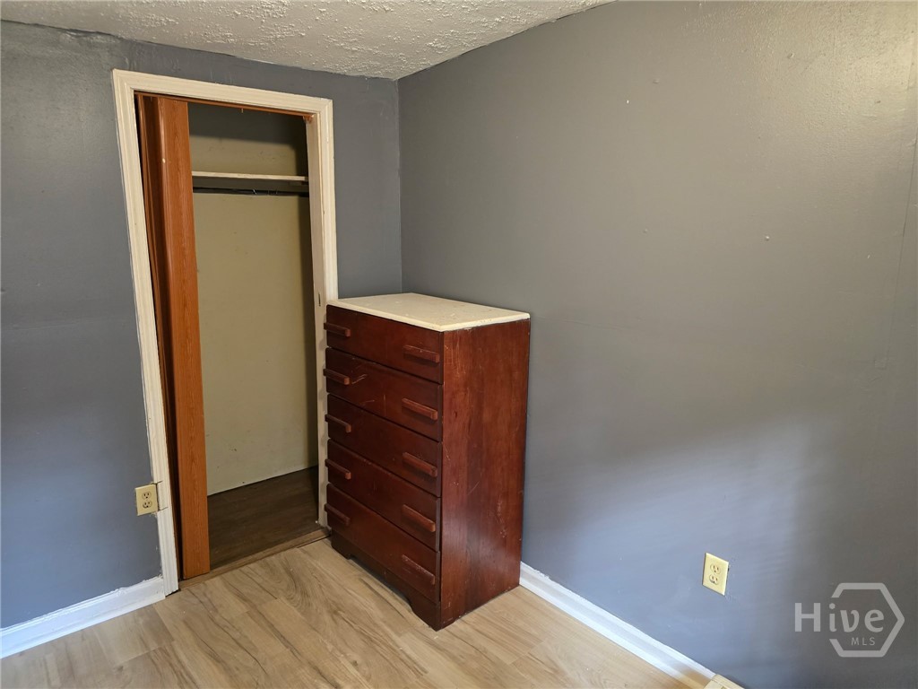 643 W 41st Street Property Photo 16