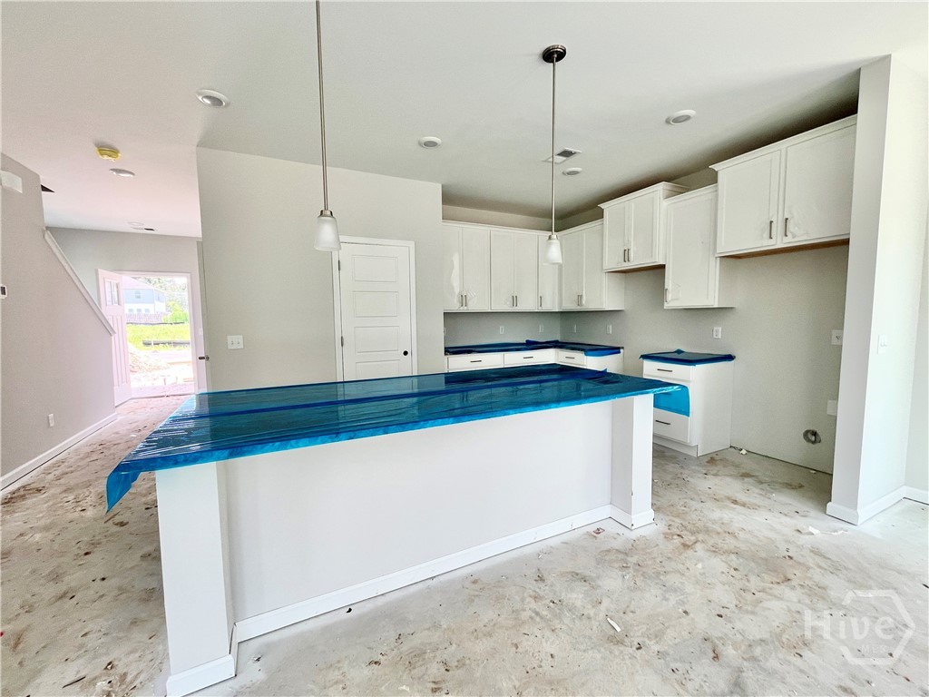 115 Endicott Drive Property Photo 8