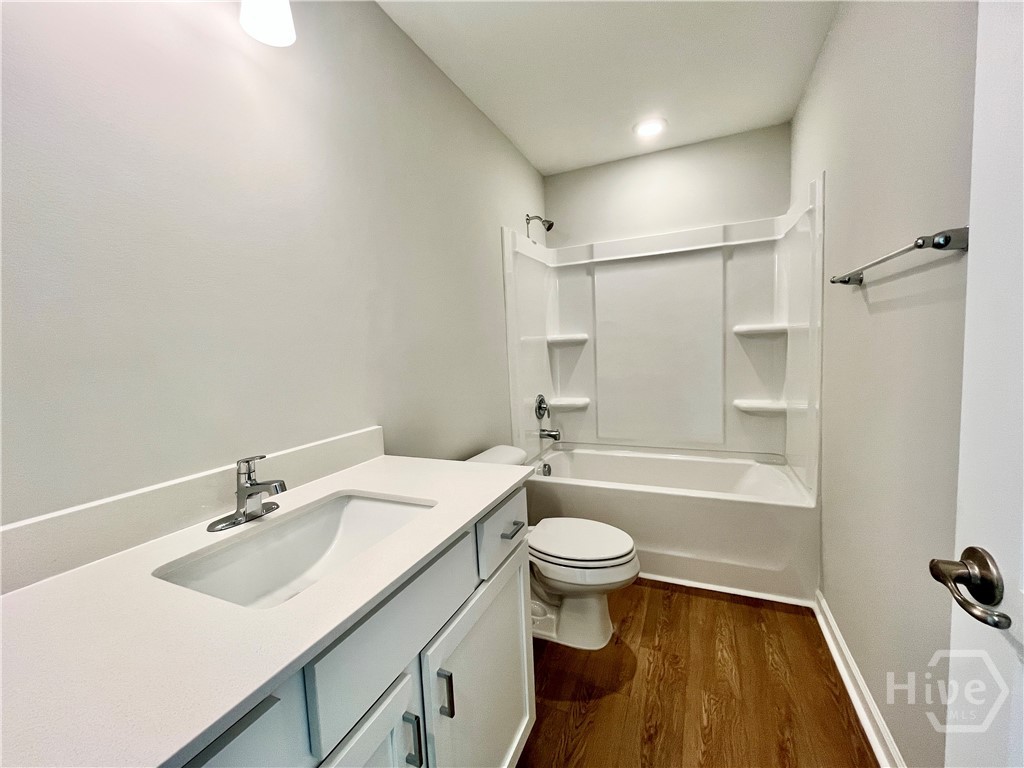 115 Endicott Drive Property Photo 9