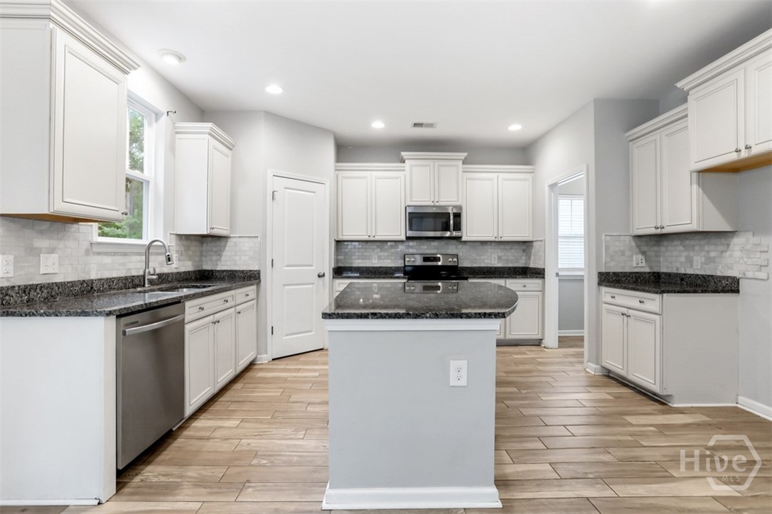 2688 Garden Hills Loop Property Photo 7