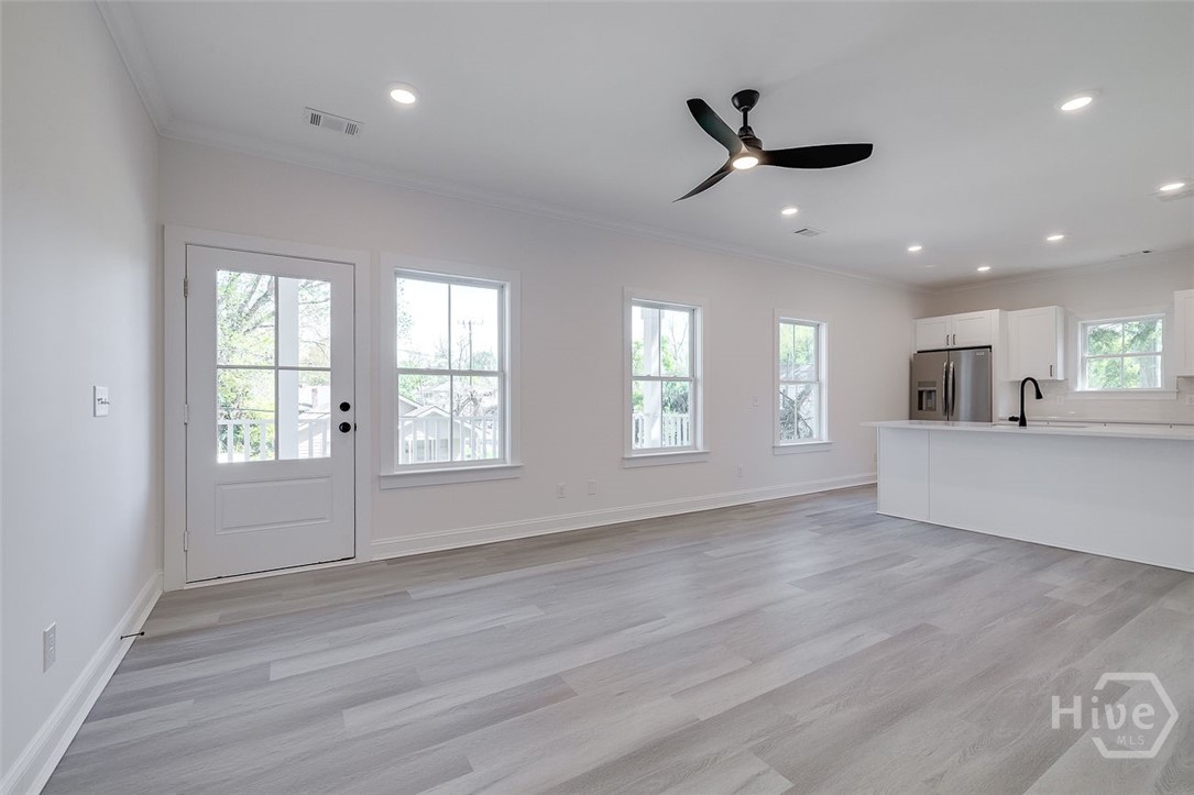 1615 Le Grand Street Property Photo 7