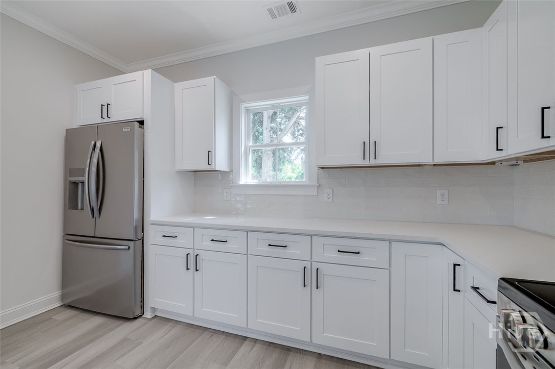 1615 Le Grand Street Property Photo 13