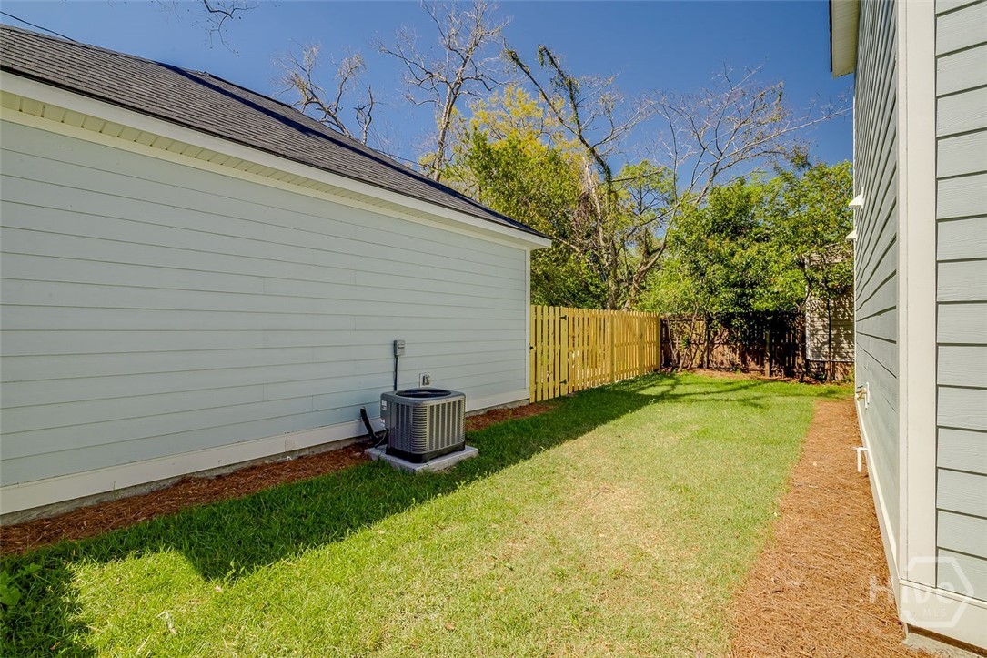 1615 Le Grand Street Property Photo 25