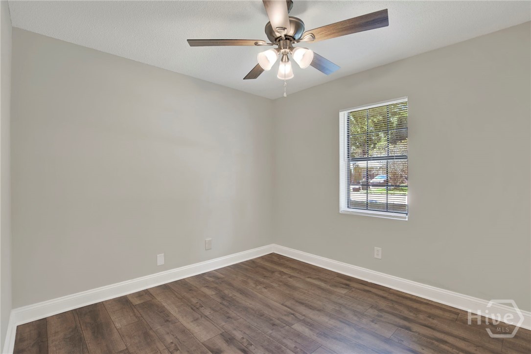 700 Thornwood Way Property Photo 22