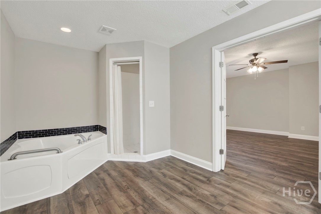 700 Thornwood Way Property Photo 30