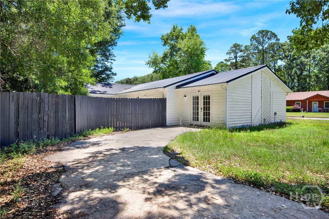 700 Thornwood Way Property Photo 38