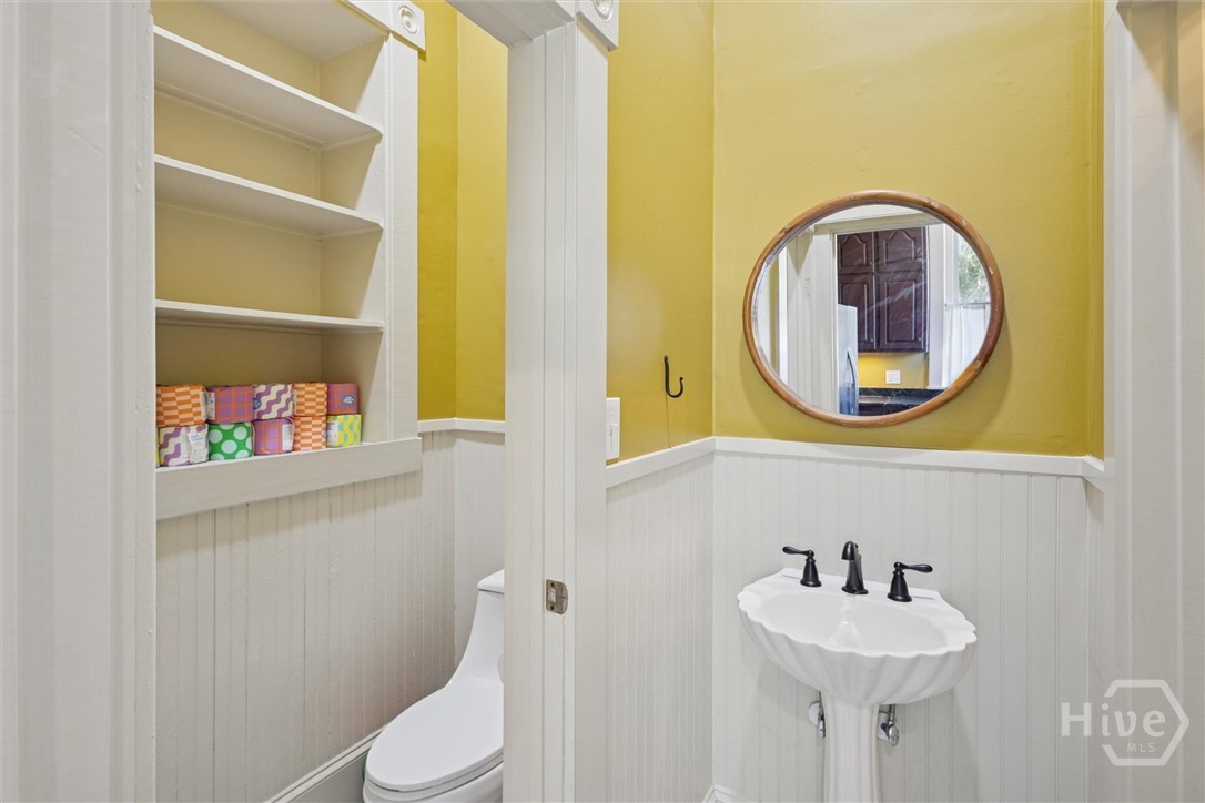 503 N Ash Street Property Photo 11