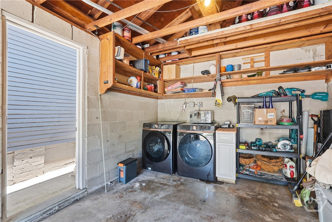 801 E 37th Street Property Photo 26