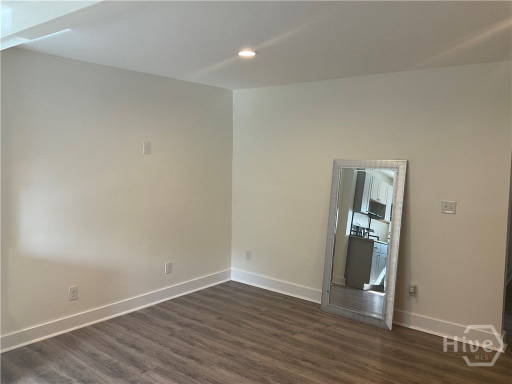 722 Waters Avenue B Property Photo 9