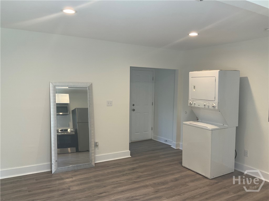 722 Waters Avenue B Property Photo 10