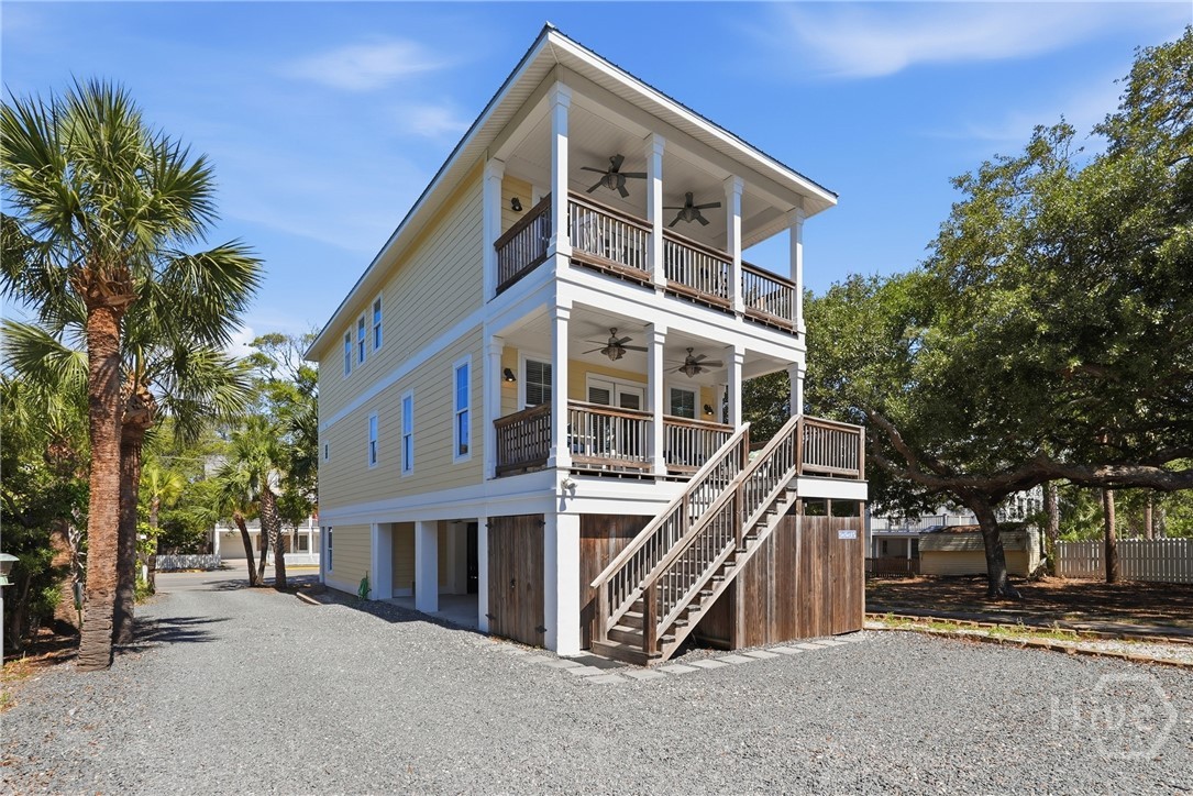 10 13th Place Property Photo 1