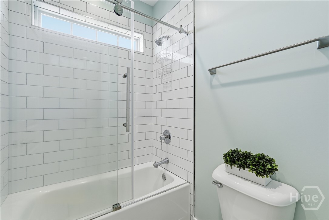 10 13th Place Property Photo 38