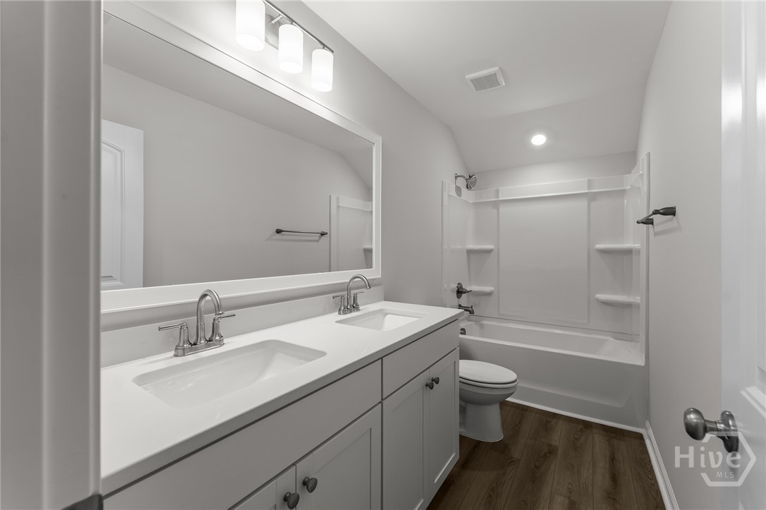 104 Goldeneye Drive Property Photo 15