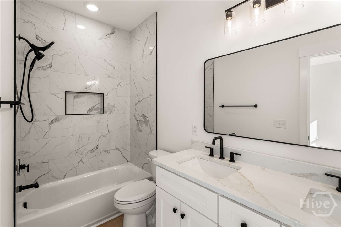 1410 Le Grand Street Property Photo 7