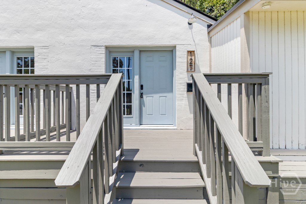 127 Hibiscus Avenue Property Photo 3