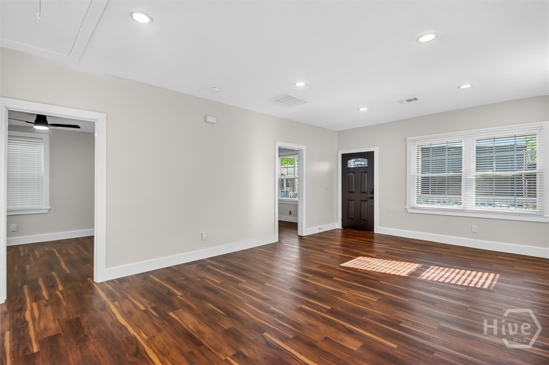 1011 Richards Street Property Photo 5