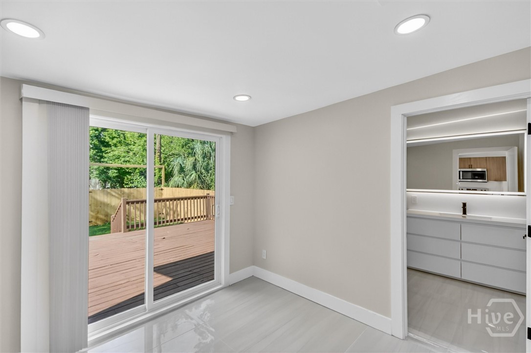 1011 Richards Street Property Photo 13
