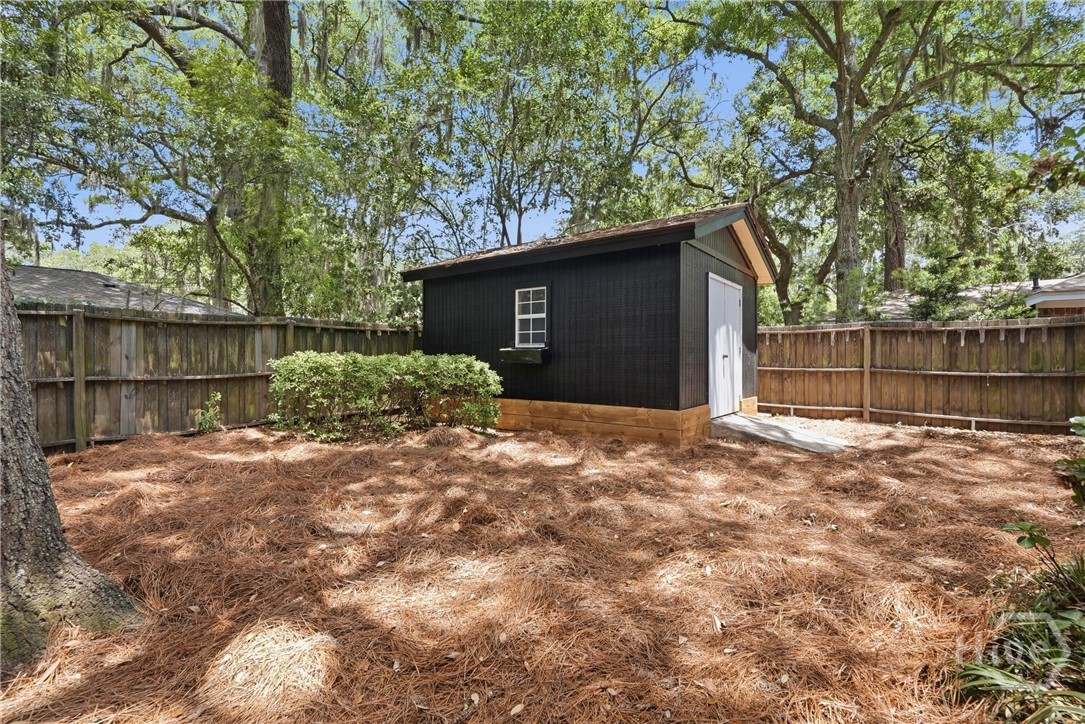 607 Leaning Oaks Drive Property Photo 23