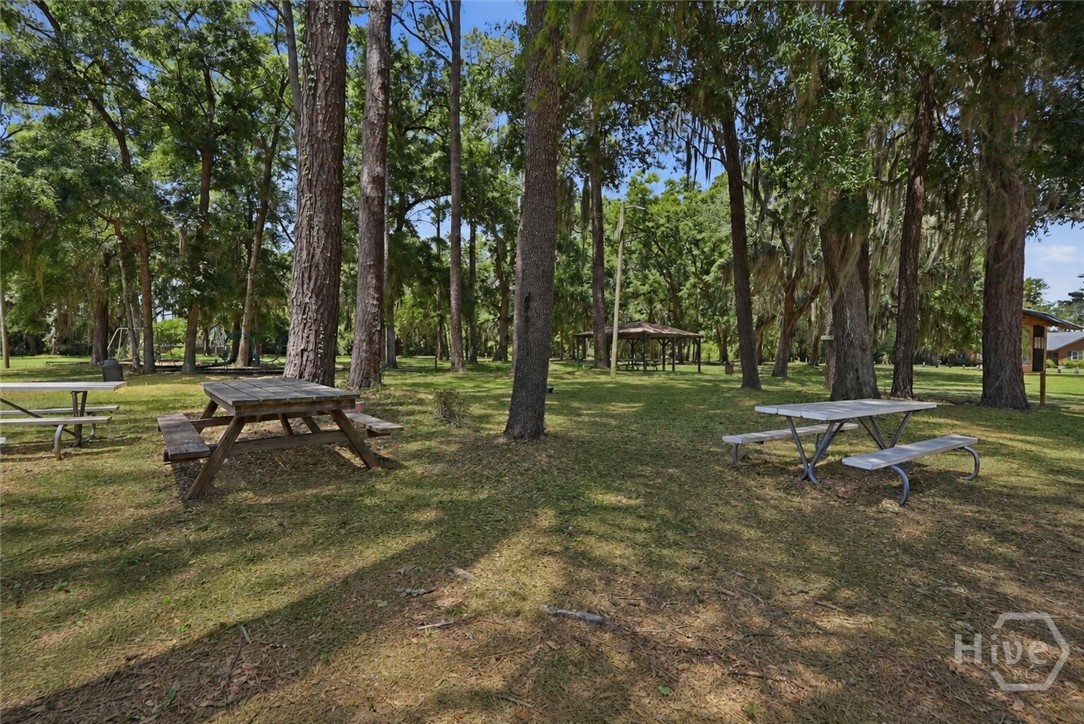 607 Leaning Oaks Drive Property Photo 25