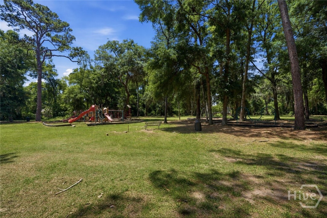 607 Leaning Oaks Drive Property Photo 26