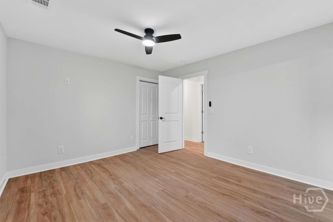 1329 E 33rd Street Property Photo 15