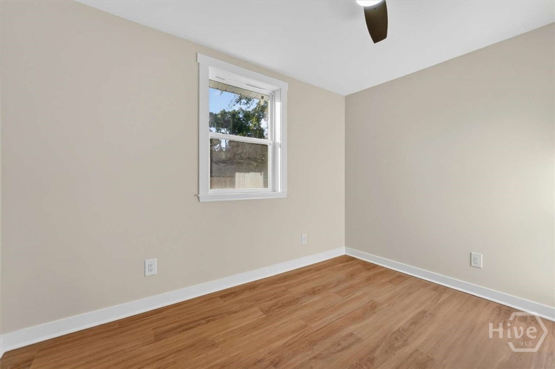 1329 E 33rd Street Property Photo 17