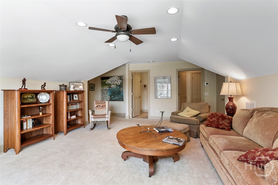130 Kingfisher Circle Property Photo 26