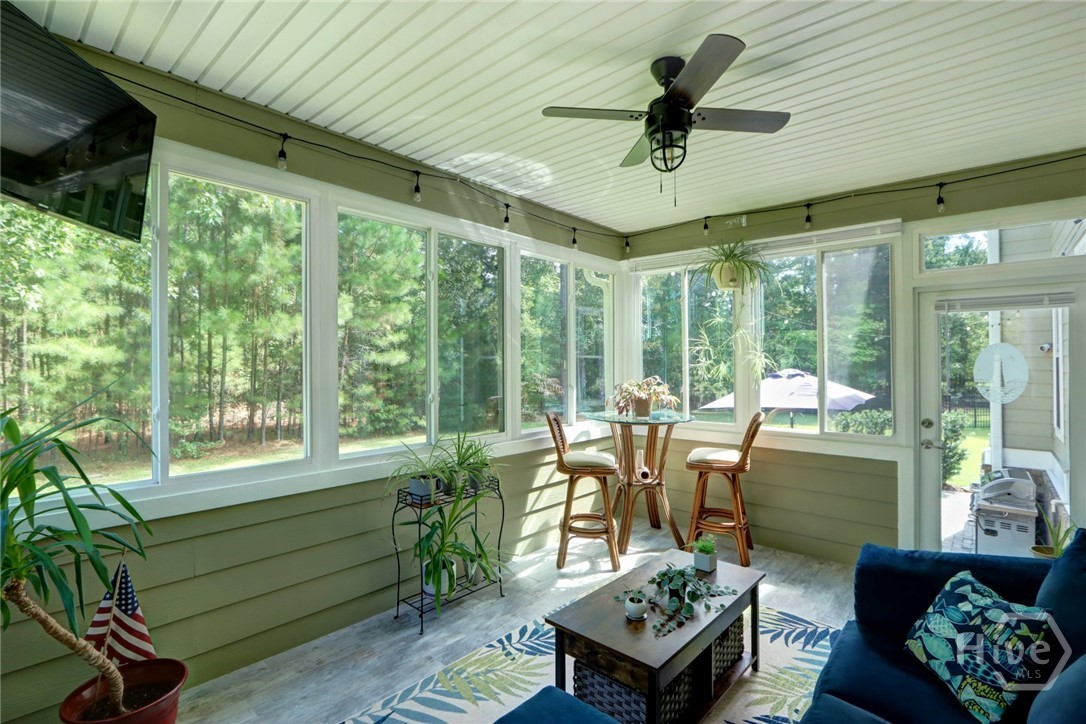 16 Wyndy Court Property Photo 35