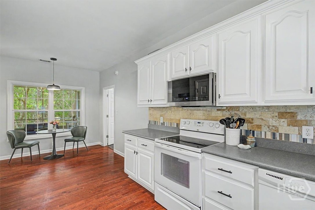 2 Brewster Street Property Photo 18