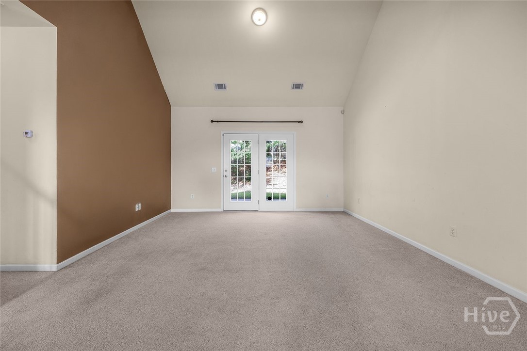 169 Regency Circle Property Photo 7