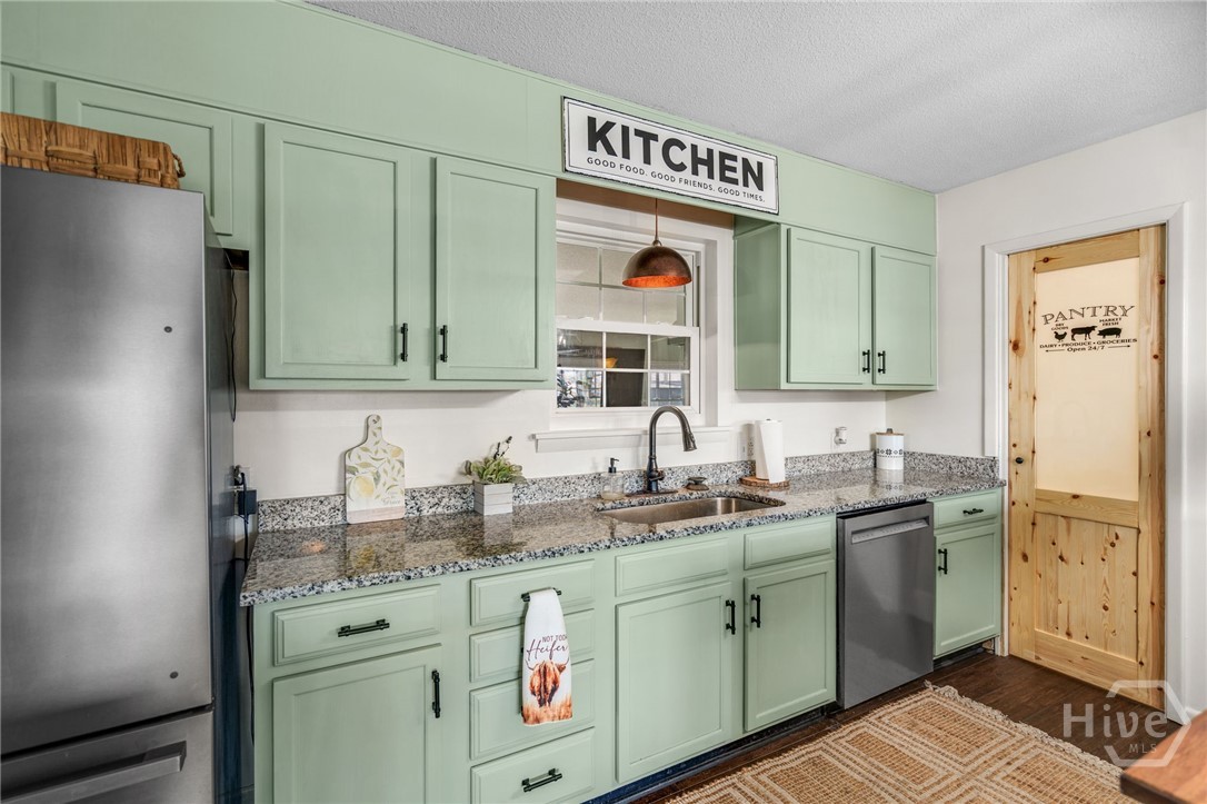 659 Blue Jay Road Property Photo 11
