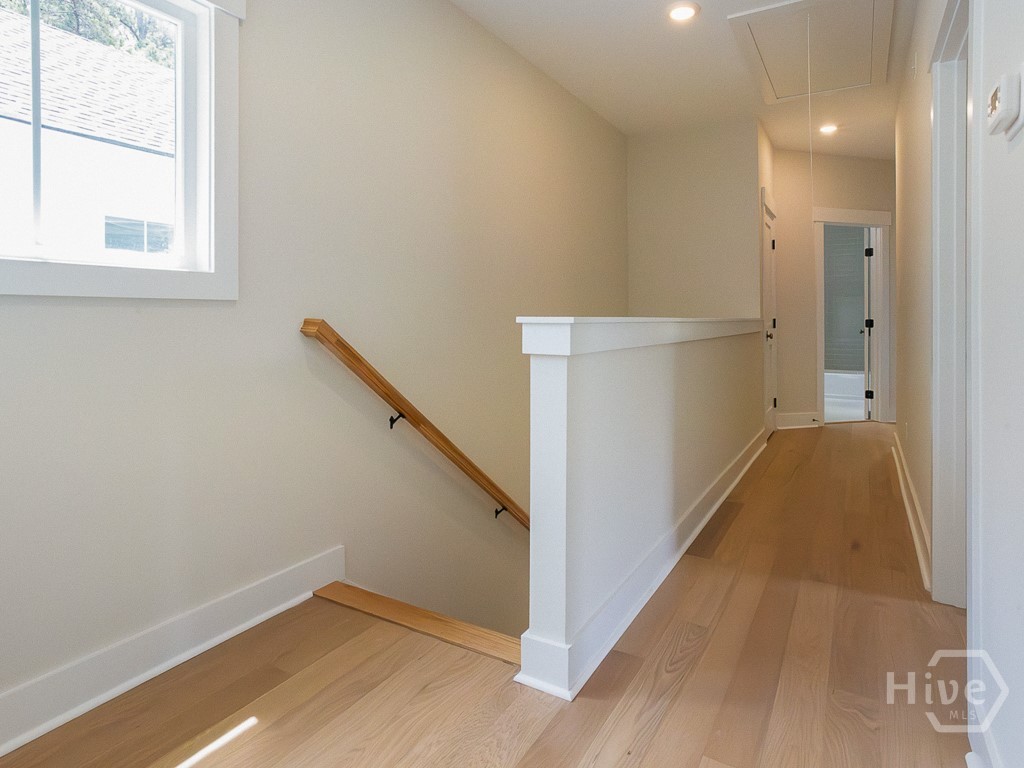 807 E 36th Street Property Photo 48