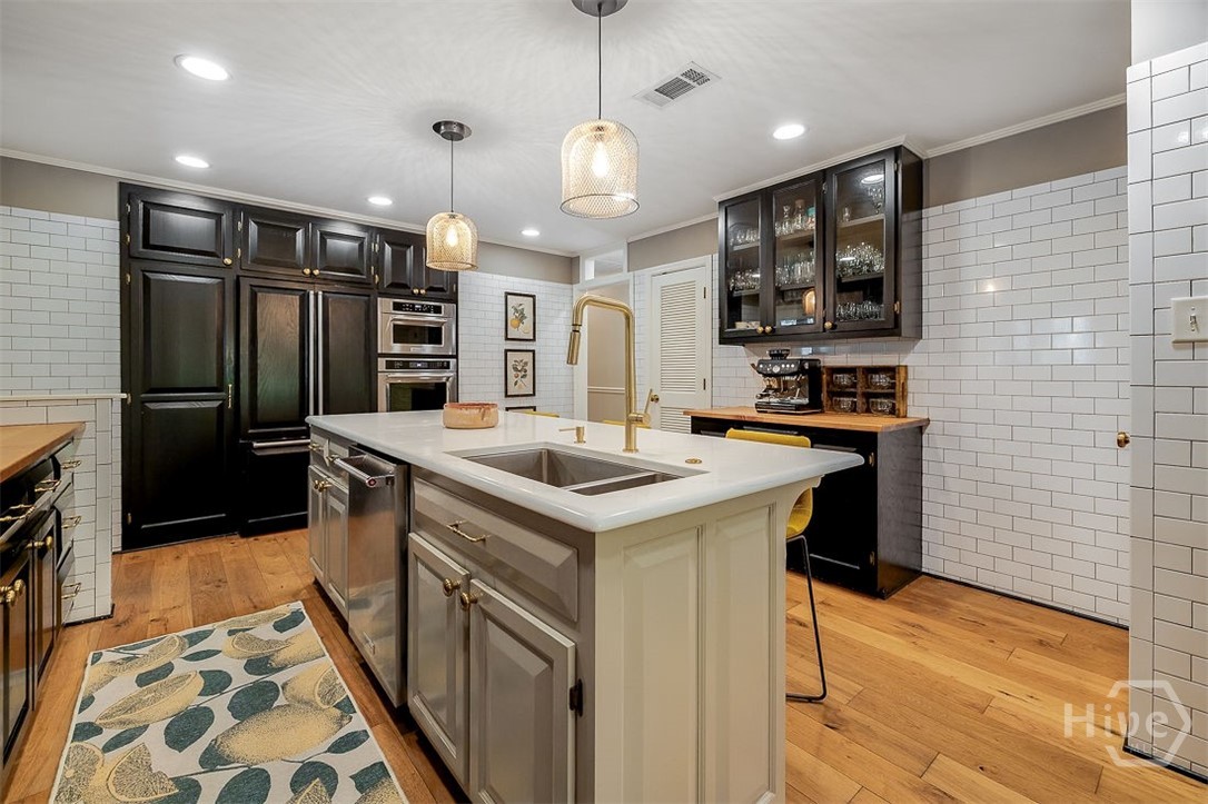 130 Schley Avenue Property Photo 14
